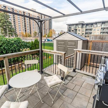 Globalstay Modern Townhomes In Lakeshore Steps To The Beach Hamilton Dış mekan fotoğraf